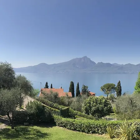 Villa Del Benaco *