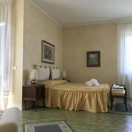 Villa Del Benaco Torri Del Benaco